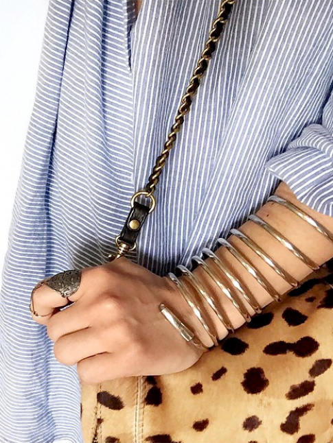 Lopard + rayures bleues et blanches = le bon mix