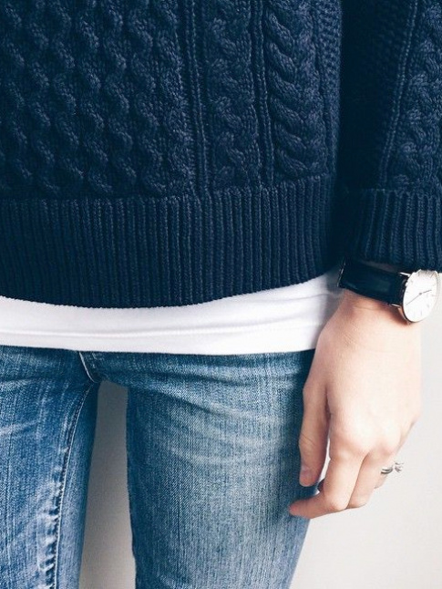 Le pull torsad bleu marine, un basique aussi indmodable qu'ultra efficace !