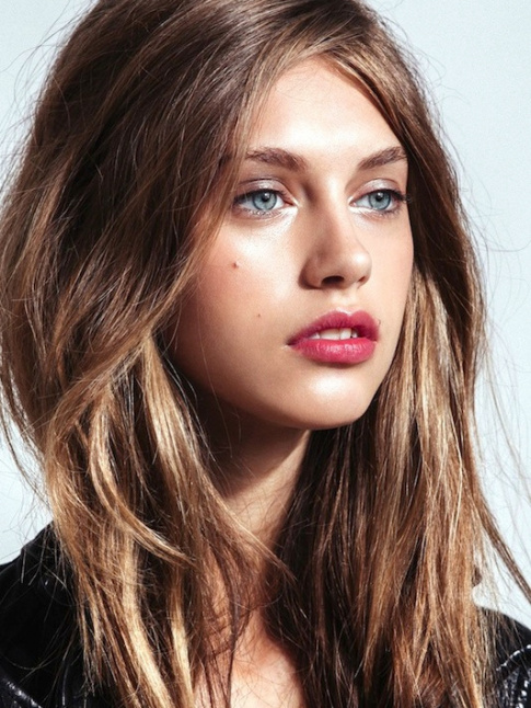 Oui aux cheveux dors texturs et lgrement froisss !