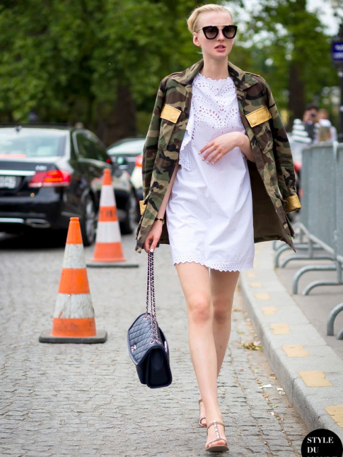 La veste camouflage, idale pour rchauffer une petite robe d't !