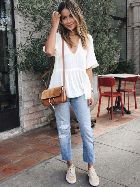 Oui au top peplum loose !