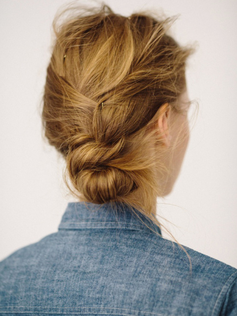 Wanted : un chignon bas coiff/dcoiff !