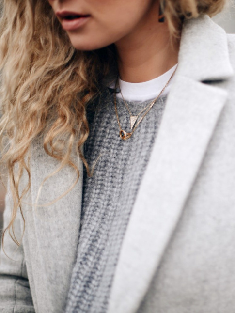 Gris + touche de blanc + clats dors = le bon mix