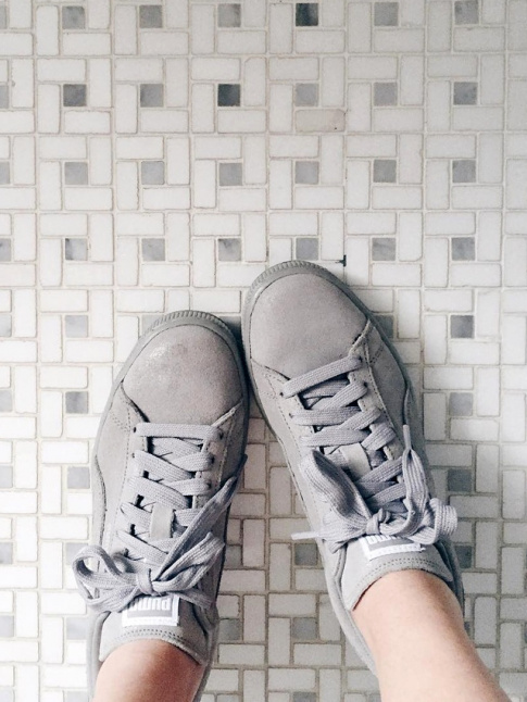 Les baskets grises, une bonne alternative aux modles immaculs !