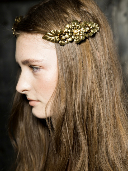 Les maxi barrettes Rodarte, bien mieux que la tiare Saint Laurent !