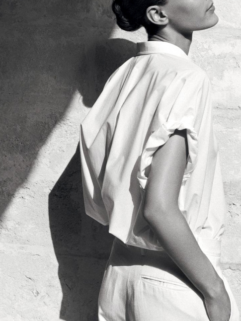 En matire de chemise blanche, tout est dans la coupe !