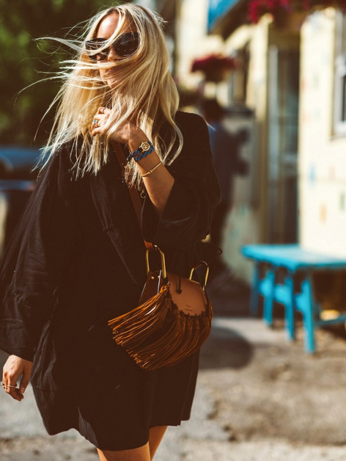Wanted : une mini robe ample noire
