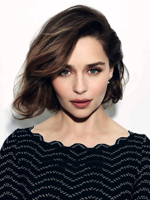 Le chtain sied bien  la blonde Daenerys Targaryen, alias Emilia Clarke !