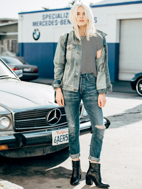 Jean + jean + rayures + touche de noir = le bon mix
