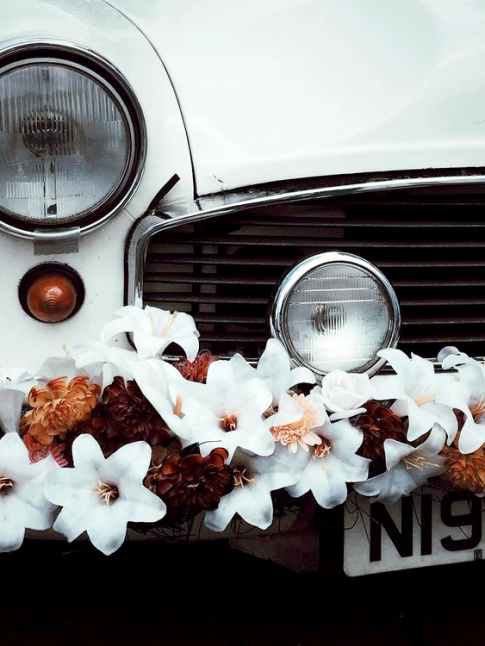 Il n'y a pas que les boho girls qui portent des couronnes de fleurs !