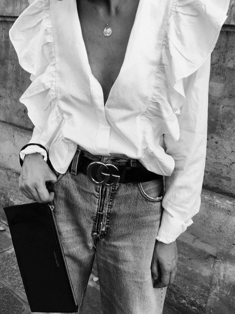 La blouse  volants verticaux, la pice girly romantique du moment !