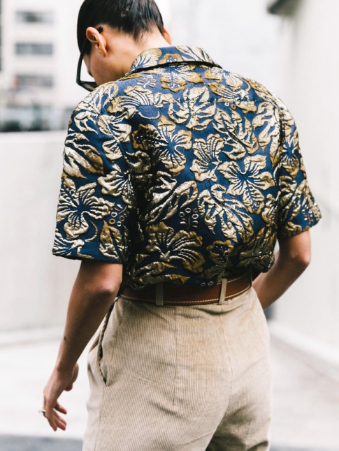 Wanted : une chemise hawaenne en brocart