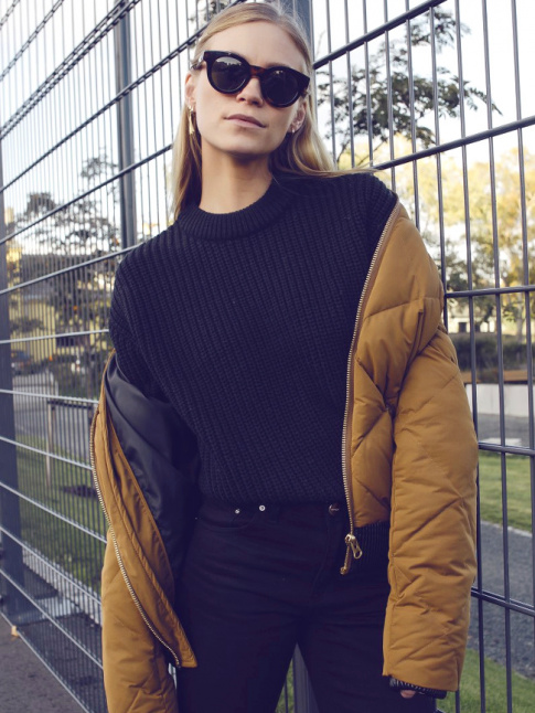 Pull ctel noir + doudoune caf au lait = le bon mix