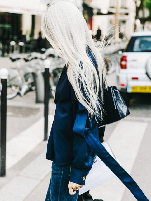 Les cheveux blancs, le summum de l'lgance ?