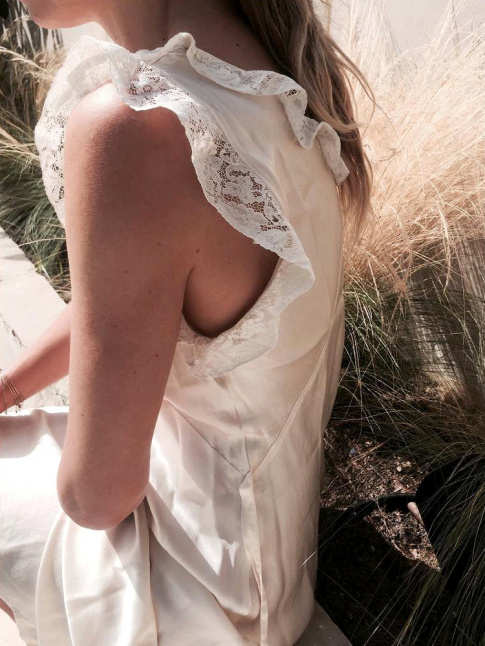 Les robes vintage sont souvent les plus raffines...