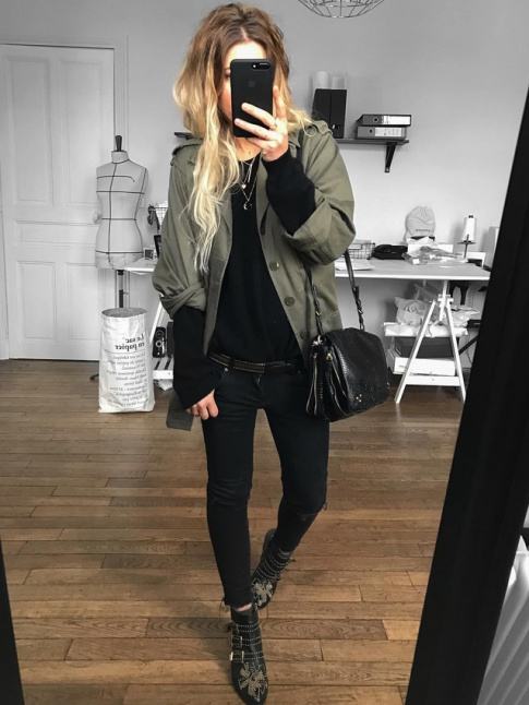 Rien de tel qu'une veste kaki esprit militaire pour agrmenter un look rock light