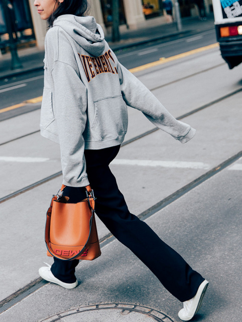 Le sweat  capuche, le nouveau perfecto !