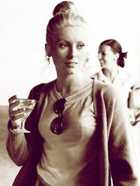Les annes 70 allaient comme un gant  Catherine Deneuve !
