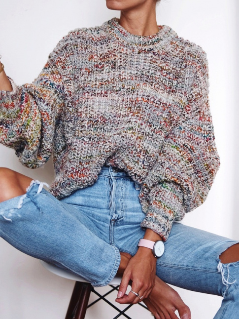 Gros pull-over chin + jean destroy taille haute bleu dlav = le bon mix