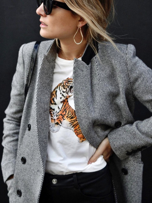 Le tee-shirt fantaisie, la pice idale pour twister les atours classiques/chics