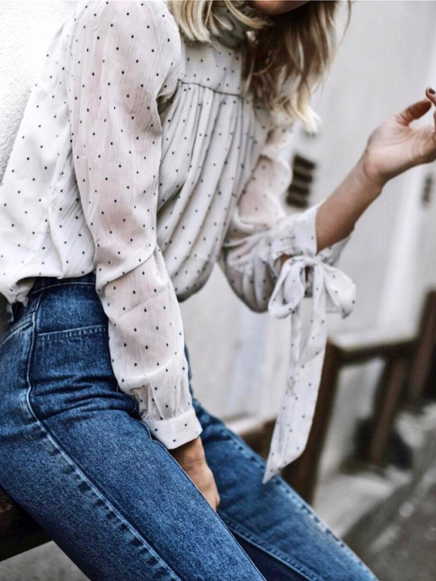 Les pois sient bien aux blouses romantiques !