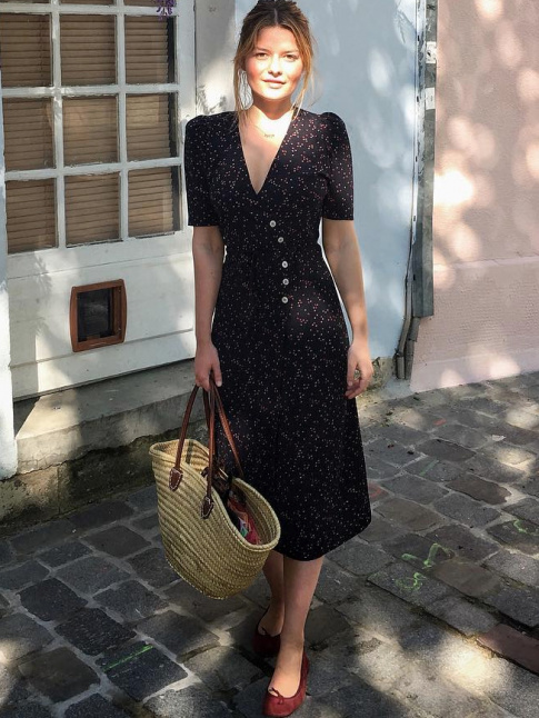 Avec sa dgaine forties et son imprim mouchet, cette petite robe a tout bon !