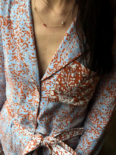 Entre imprim printanier et esprit pyjama light, cette combinaison pantalon a tout bon !