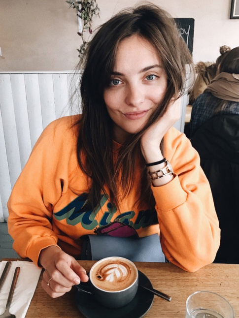 Le sweat vintage funky vitamin : un indispensable printanier !
