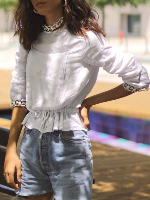 Rien de tel qu'une blouse blanche romantique pour 