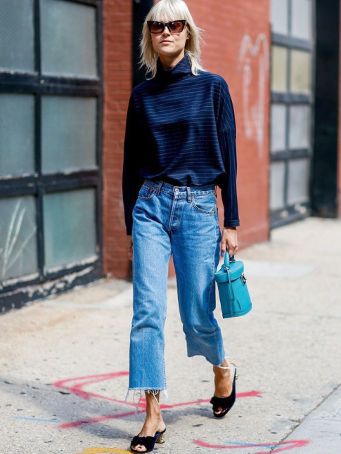 Haut couvrant + mules dlicates = le bon mix