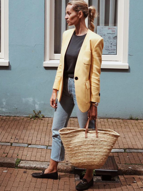 L'pure des blazers sans col ne manque pas d'lgance