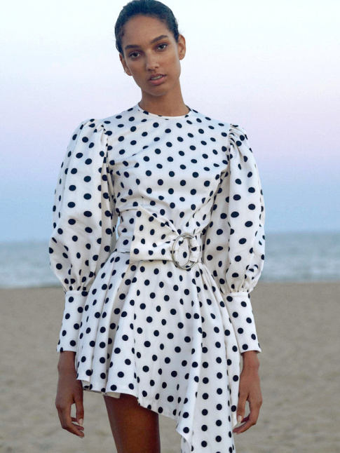Oui aux robes  pois sortant de l'ordinaire !