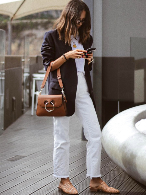 Mixer son look de rentre  ses mules estivales s'avre tre une bonne ide !
