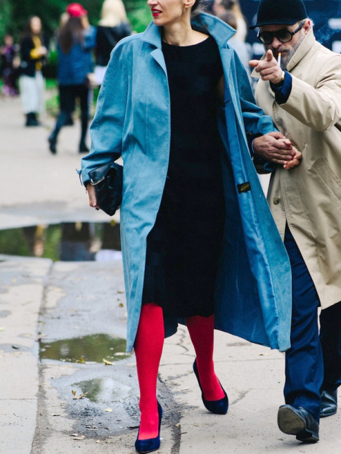 Les collants de couleurs sont sur le sentier de la rhabilitation fashion !
