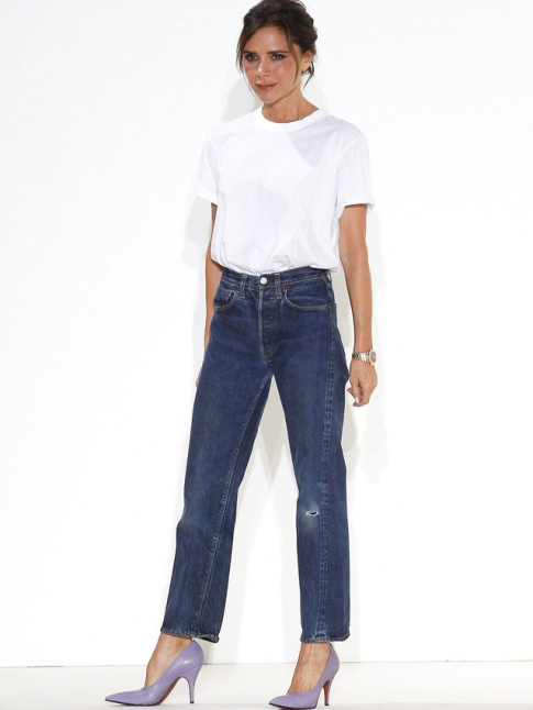 Quand Victoria Beckham va  l'essentiel...