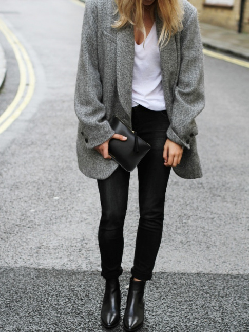 Oui au contraste entre skinny noir et veste d'homme trop grande !