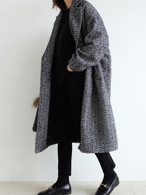 Manteau oversize + pantalon 7/8 = le bon mix