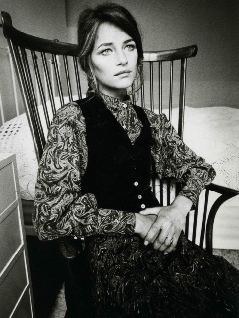 Mlant douceur et intensit, la beaut mlancolique de Charlotte Rampling est  couper le souffle