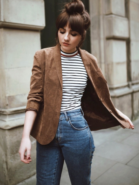 Ne jamais hsiter  troquer son perfecto contre un blazer en daim !