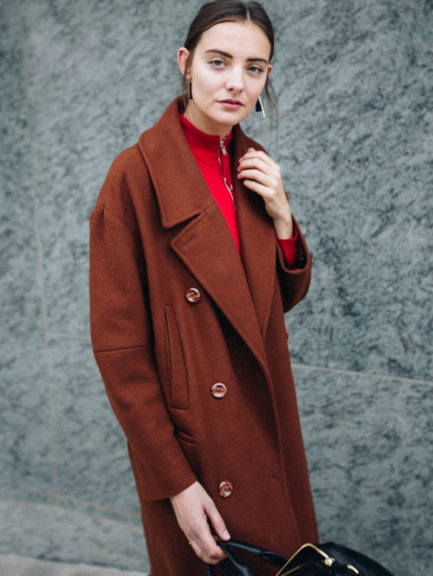 Marron + rouge = le bon mix