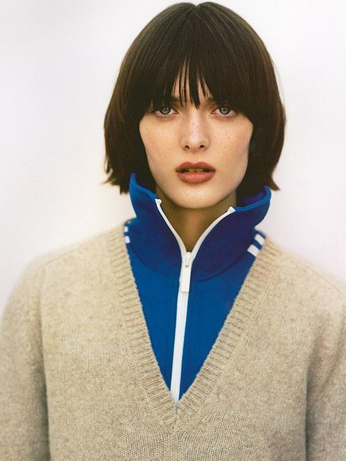 Pour ou contre rchauffer sa veste de survet' au contact d'un pull col V ?