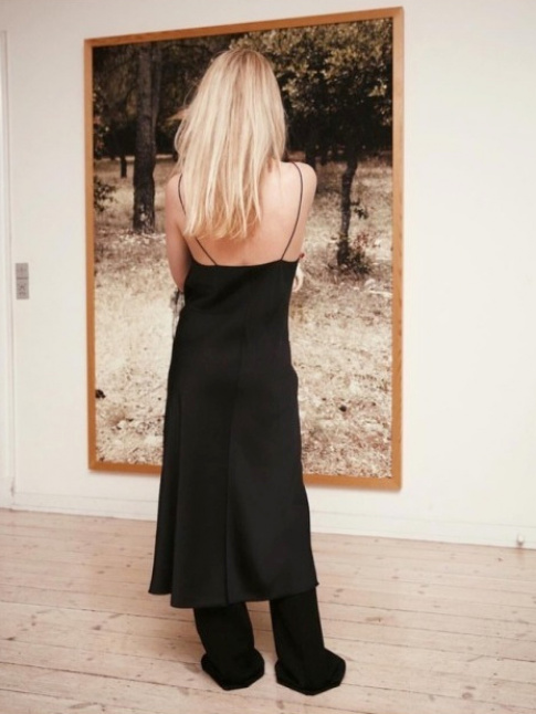 Et si le duo pantalon/longue robe dnude devenait un classique ?