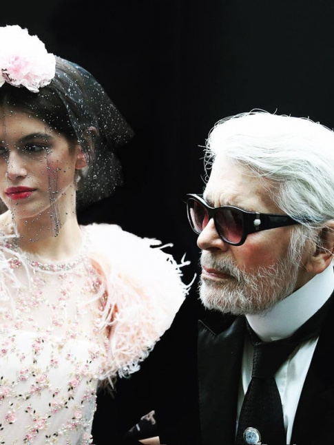 Pour ou contre le nouveau look de Karl Lagerfeld ?
