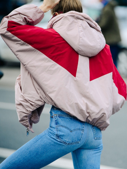 Graphique et rtro, ce blouson a tout de la gourmandise fashion !