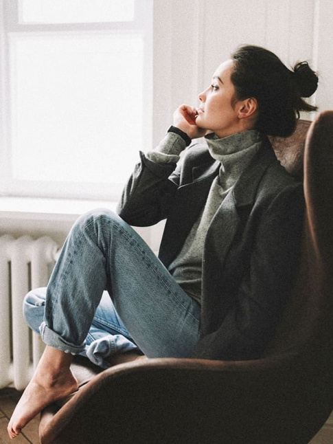 Mlant casualness, tailoring et nonchalance, ce look a tout bon !