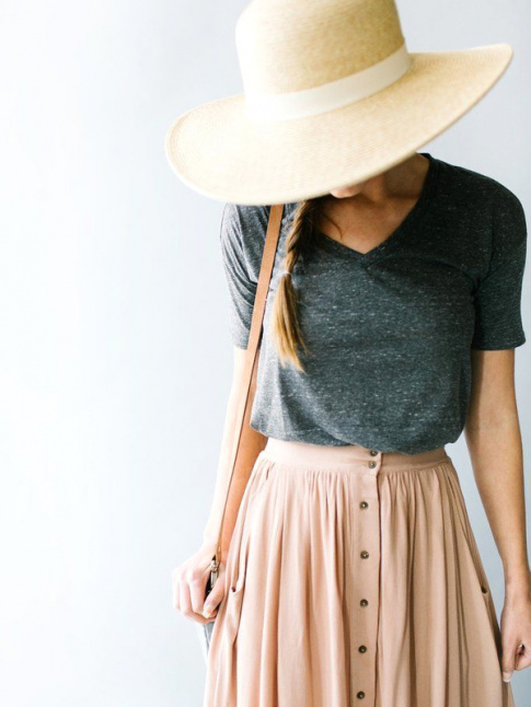 Frais, fminin, simple et casual, ce petit look donne des envies d't...