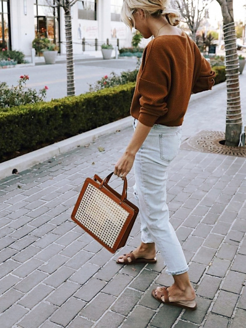 Pull caramel + jean clair 7/8 + sac 