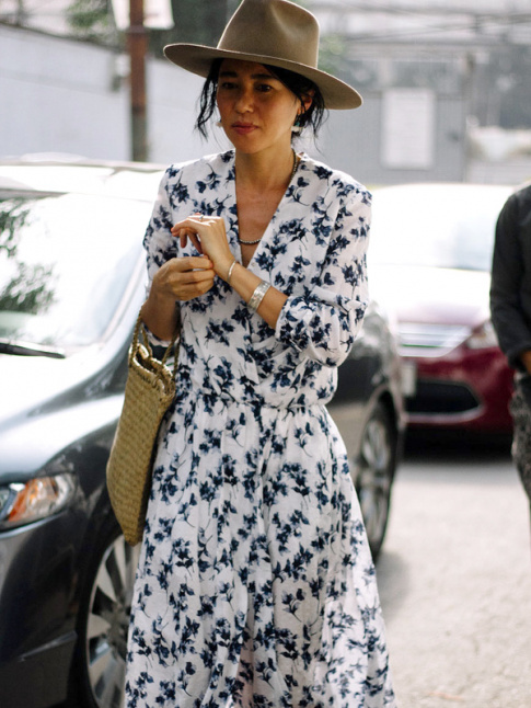 Fedora + longue robe fminine = le bon mix