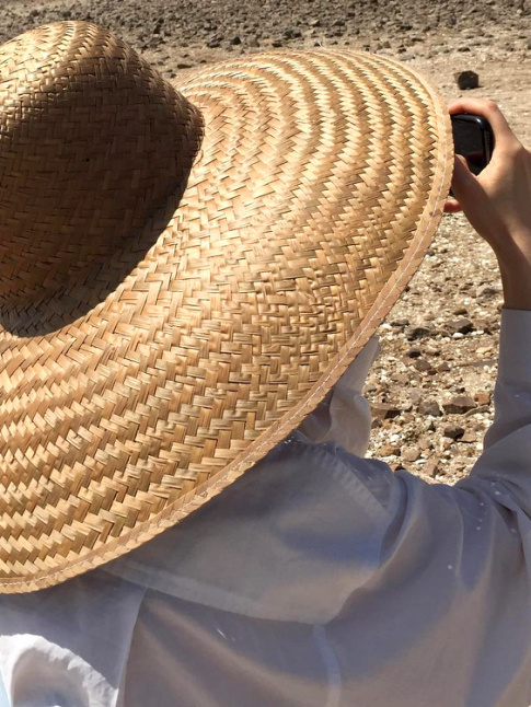 Le maxi chapeau de paille n'a jamais t aussi tendance... ce sont les dermatologues qui vont tre contents !