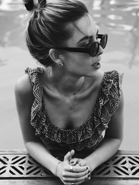 Cette saison, les volants affolent les maillots de bain une pice !